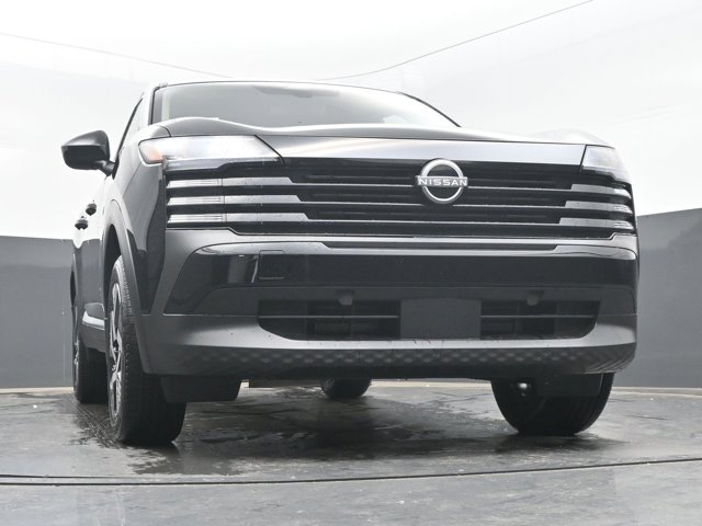 Vehicle image 8 of 45