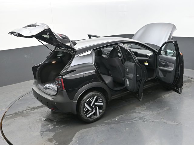 Vehicle image 21 of 45