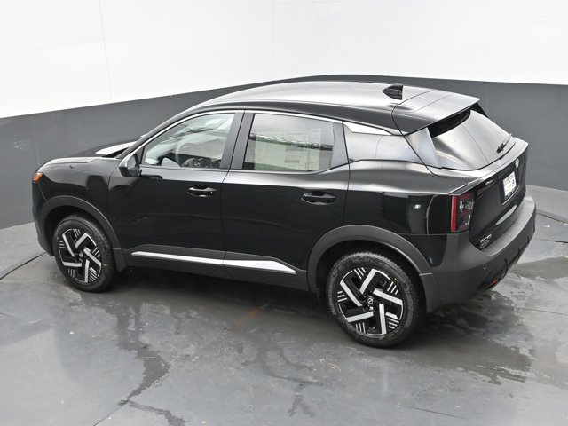 Vehicle image 24 of 45