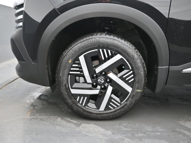 Vehicle image 31 of 45