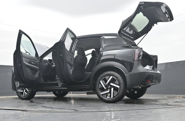Vehicle image 30 of 45