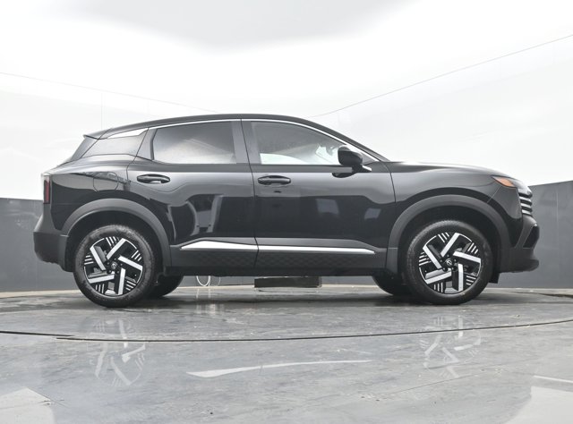 Vehicle image 16 of 45