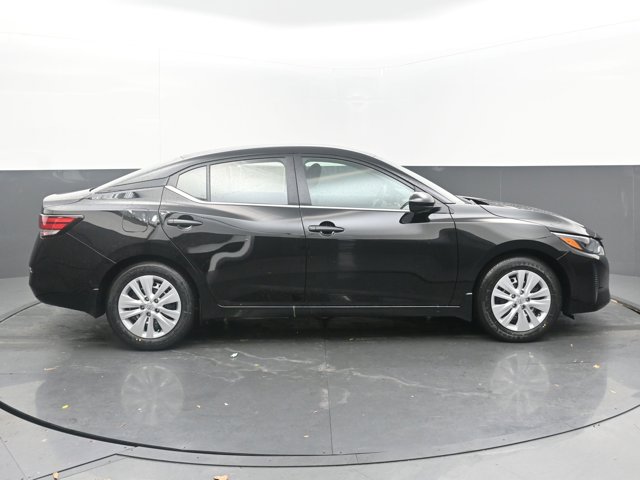 Vehicle image 6 of 43