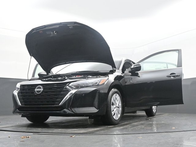 Vehicle image 26 of 43