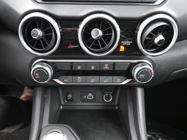 Vehicle image 39 of 43