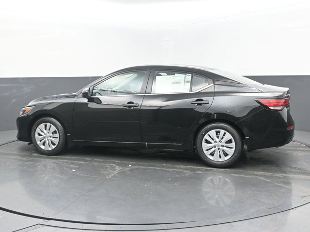 Vehicle image 11 of 43