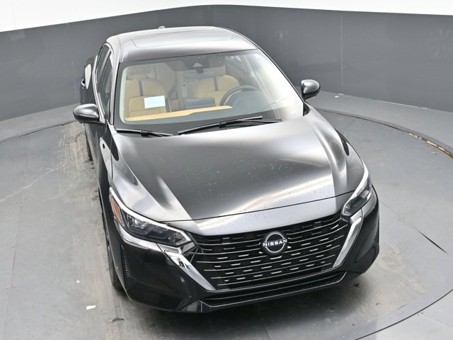 Vehicle image 13 of 44