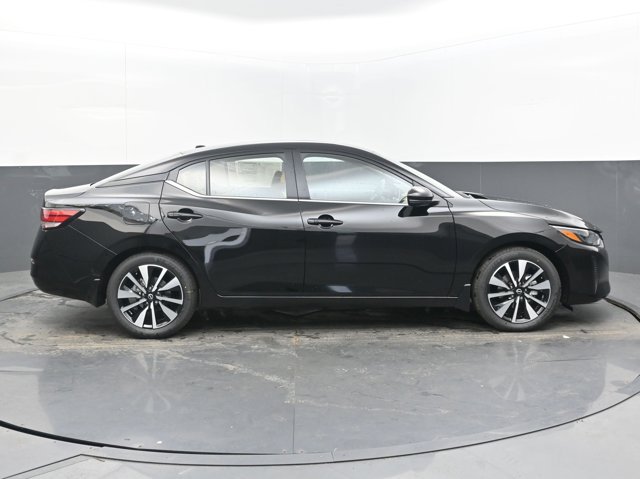 Vehicle image 15 of 44