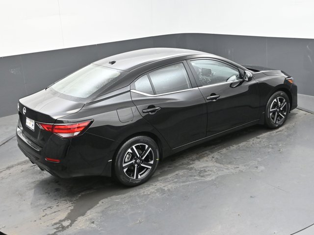 Vehicle image 23 of 45
