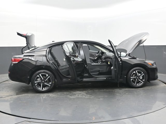 Vehicle image 18 of 45
