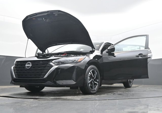 Vehicle image 4 of 45