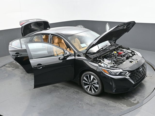 Vehicle image 8 of 44