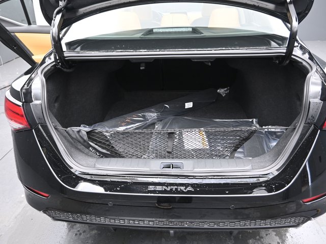 Vehicle image 35 of 44