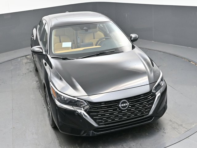 Vehicle image 14 of 44