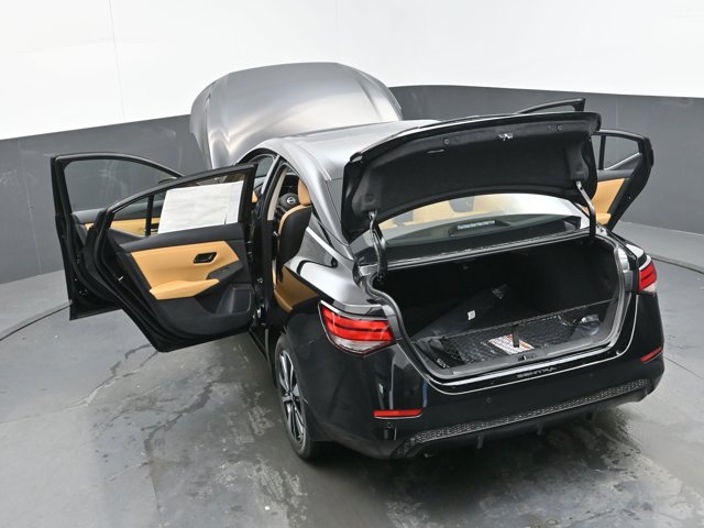 Vehicle image 42 of 44