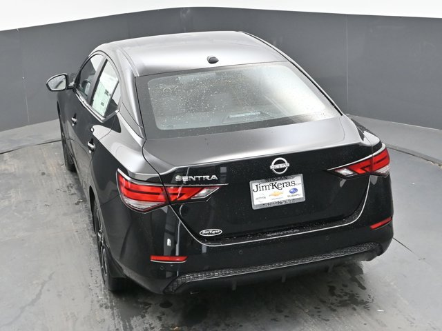 Vehicle image 43 of 44