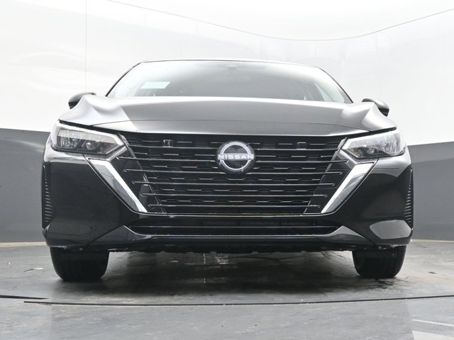 Vehicle image 8 of 44