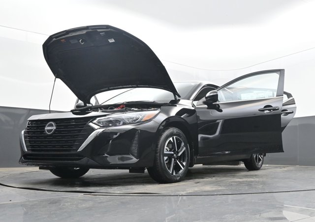 Vehicle image 5 of 44