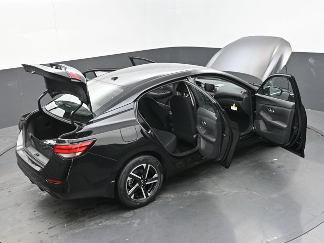 Vehicle image 23 of 44