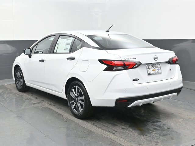 Vehicle image 12 of 45