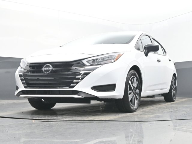 Vehicle image 15 of 45