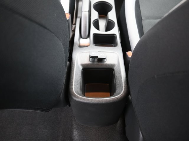 Vehicle image 41 of 45