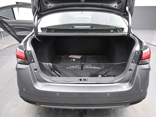 Vehicle image 40 of 44