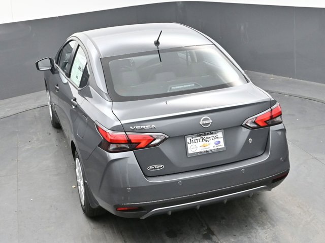Vehicle image 23 of 44