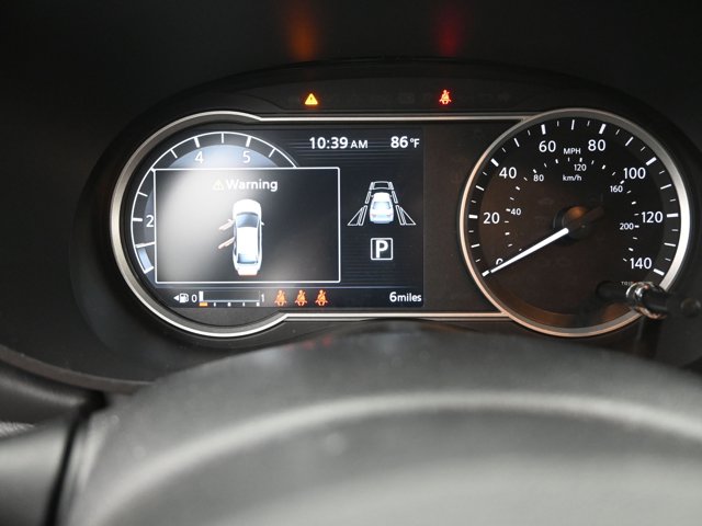 Vehicle image 36 of 44