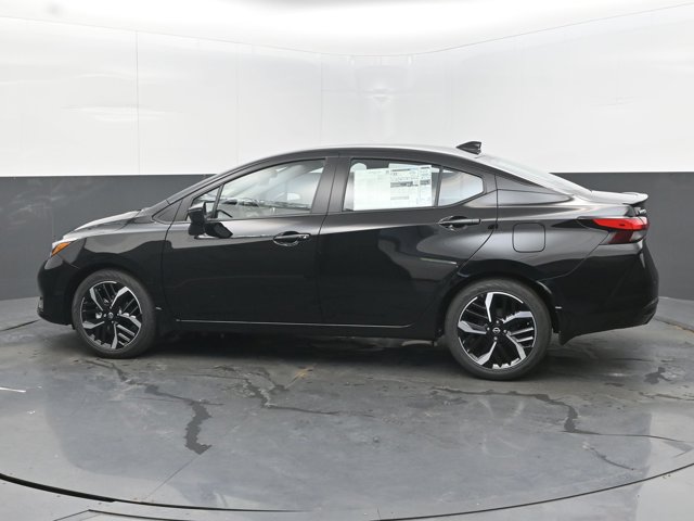 Vehicle image 26 of 44