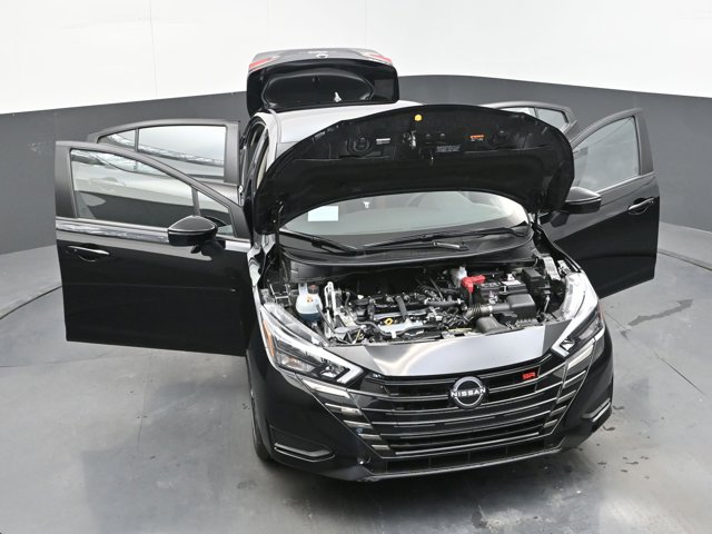 Vehicle image 13 of 44