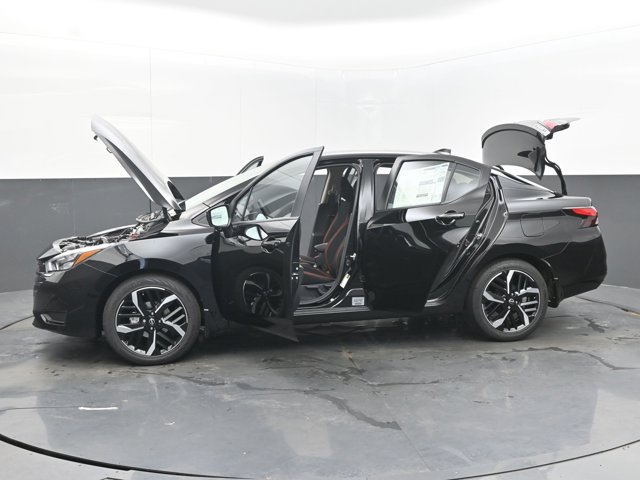Vehicle image 7 of 44