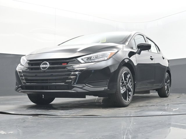 Vehicle image 5 of 44