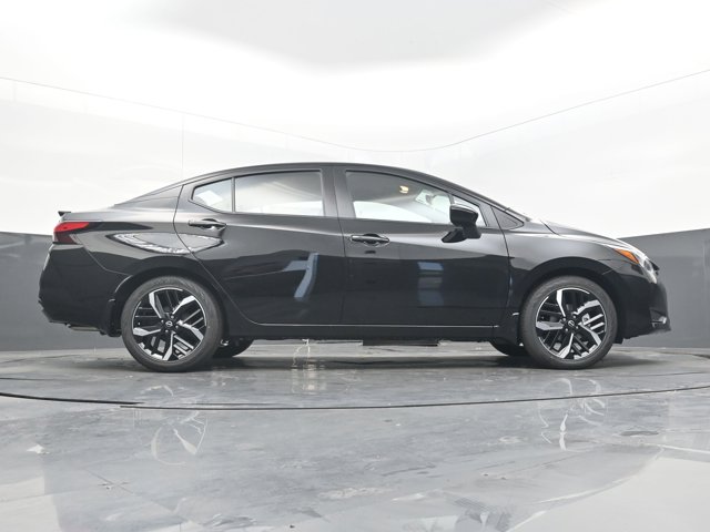 Vehicle image 17 of 44