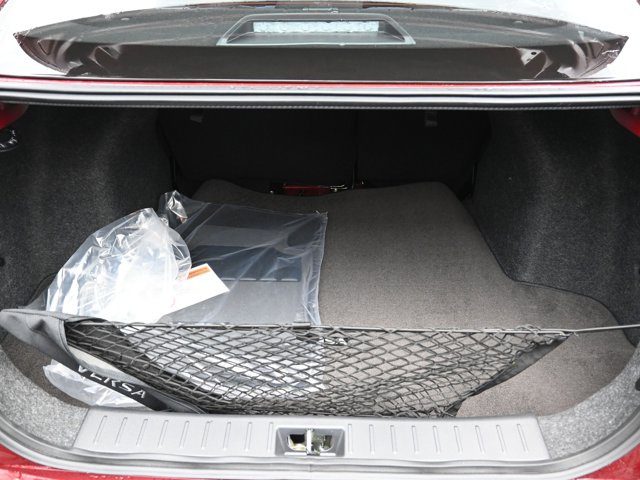 Vehicle image 40 of 45