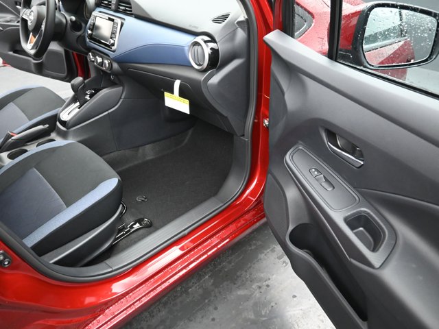 Vehicle image 42 of 45