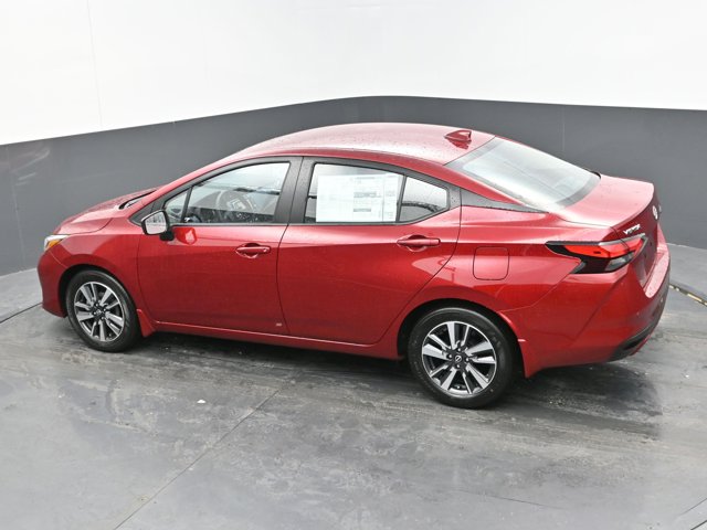 Vehicle image 21 of 45