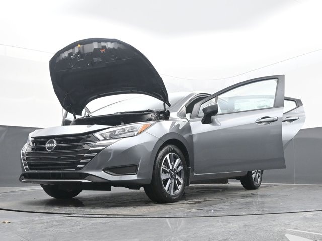 Vehicle image 27 of 45