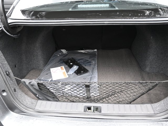 Vehicle image 41 of 45