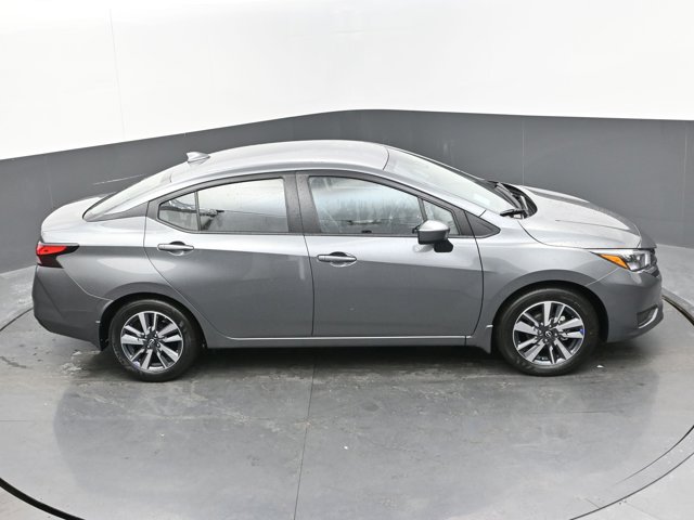 Vehicle image 24 of 45