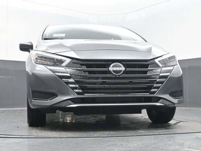 Vehicle image 4 of 45