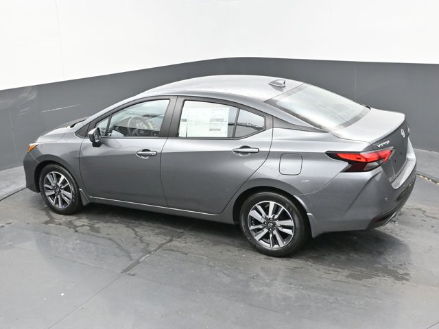 Vehicle image 7 of 45