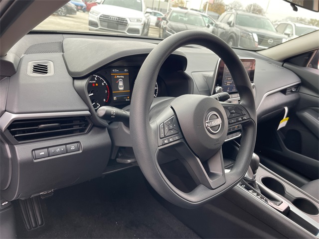 Vehicle image 15 of 27