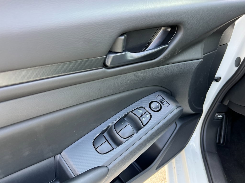 2025 Nissan Altima S Image 23 of 30