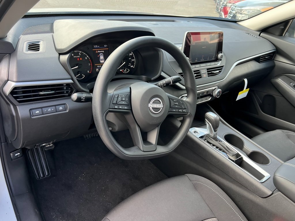 2025 Nissan Altima S Image 15 of 30