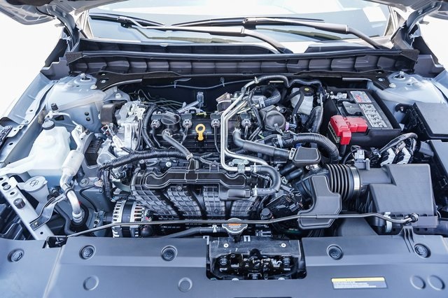 2025 Nissan Altima S Image 7 of 30