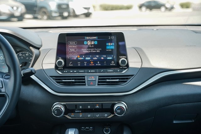 2025 Nissan Altima S Image 18 of 30