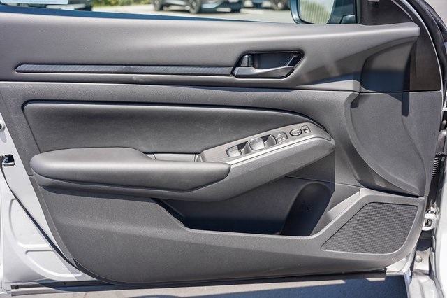 2025 Nissan Altima S Image 22 of 30