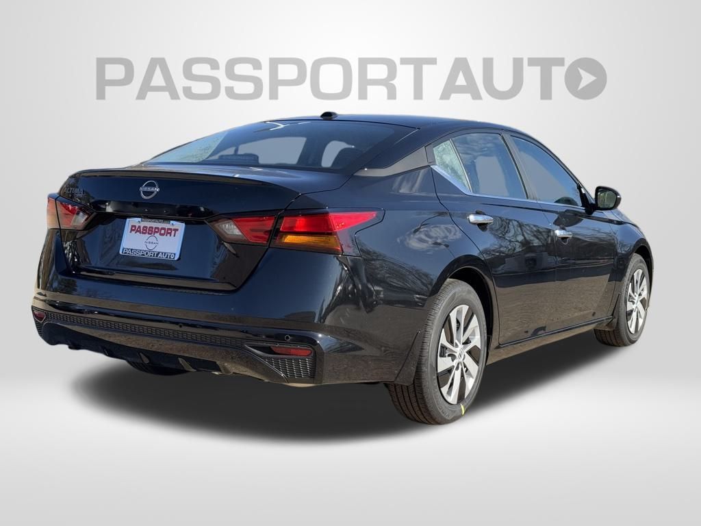 Vehicle image 4 of 22