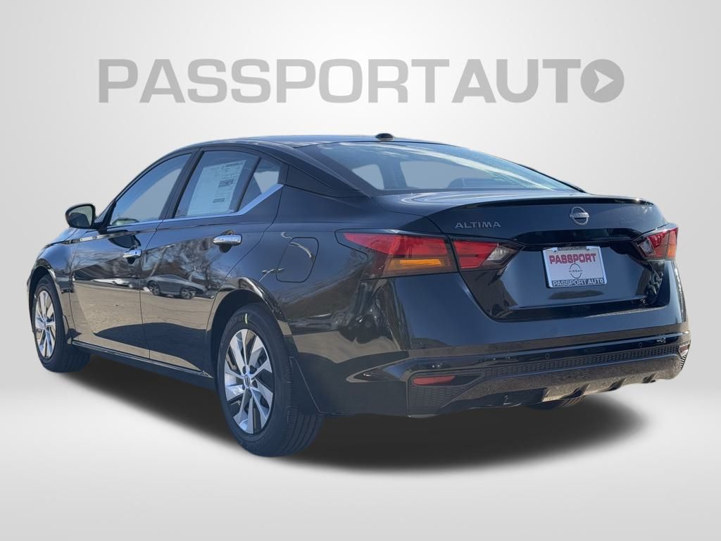 Vehicle image 6 of 22